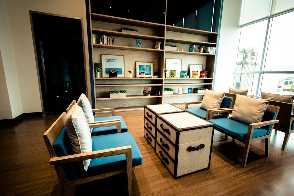 Baan Kiang Fah Apartment By Patcha HHQ Esterno foto